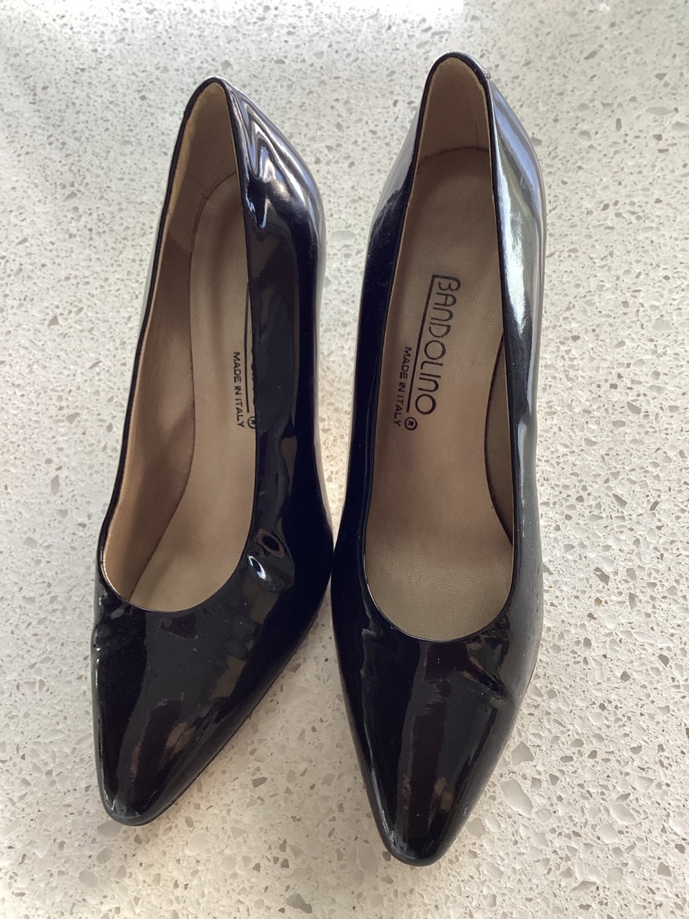Bandolino Black Patent Pointed-Toe Vintage Pumps.